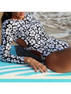 Sexy Long Sleeve Backless One-piece Bikini Swimsuit 7 Sexy Long Sleeve Backless One-piece Bikini Swimsuit -BreezeWear Store P 20220330110652757 648