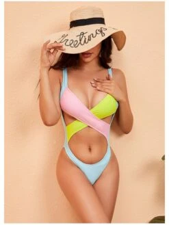 Sexy Colorblock Crisscross Backless Women's One-Piece Swimsuit