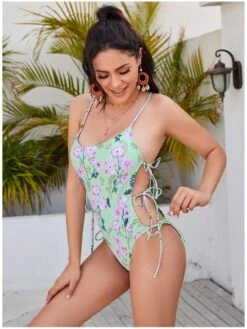 Sexy Low Cut Lace Up Printing One-Piece Swimwear -BreezeWear Store P 20220526175342008 999
