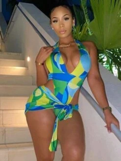Geometric Print Halter Backless Plus Size Swimsuit Sets