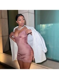 Lace Patchwork Low Cut Backless Mini Dress -BreezeWear Store P 20231218183347799 773